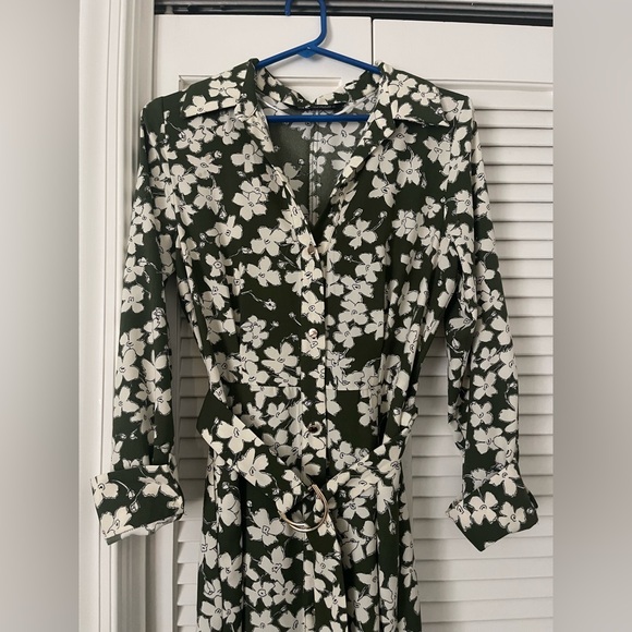 Zara Green and White Floral Long Sleeve Dress - Picture 2 of 6